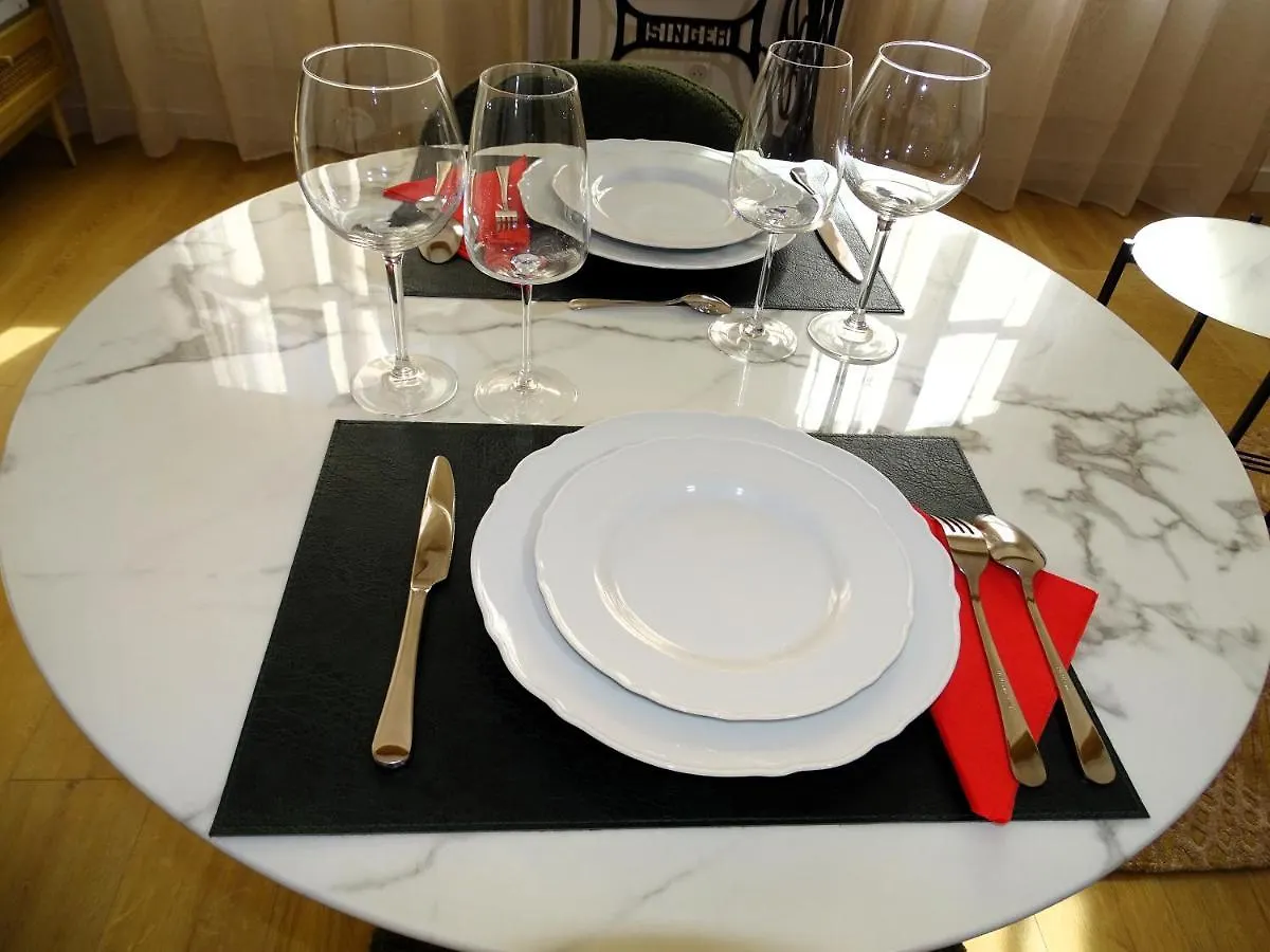 Appartement Augustins Fountain Studio Cosy Aix Centre Historique A 3 Minutes De Cours Mirabeau -Wifi-Smart Tv-Rue Calme Aix-en-Provence