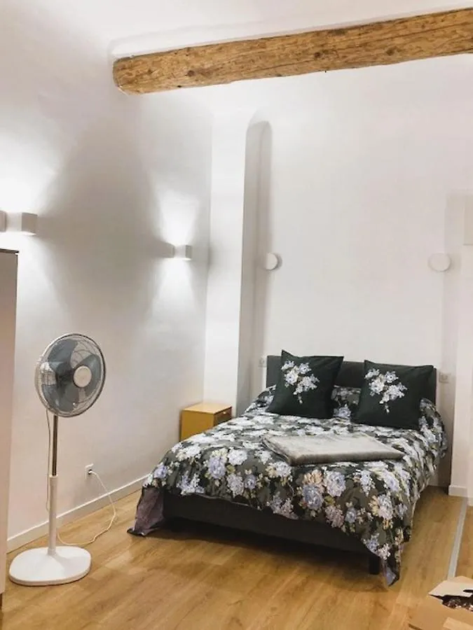 Apartment Augustins Fountain Studio: Cozy Historic Aix Center Retreat Aix-en-Provence