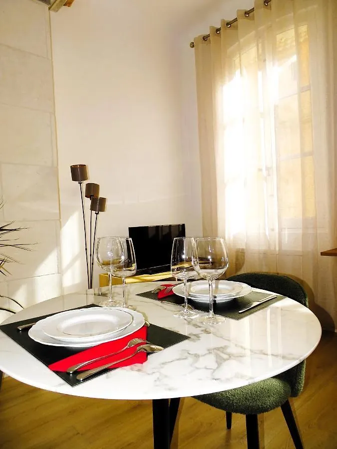 Augustins Fountain Studio: Cozy Historic Aix Center Retreat Aix-en-Provence 0*,  France